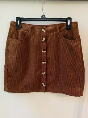 Brown Camel Corduroy Skirt with Pockets and Tortoise Shell Buttons